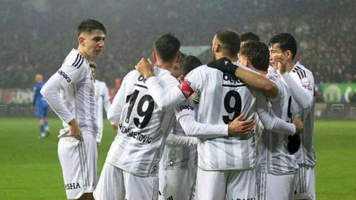 Çaykur Rizespor 0-4 Beşiktaş (Maç Sonucu) Kartal Rize'de canlandı!