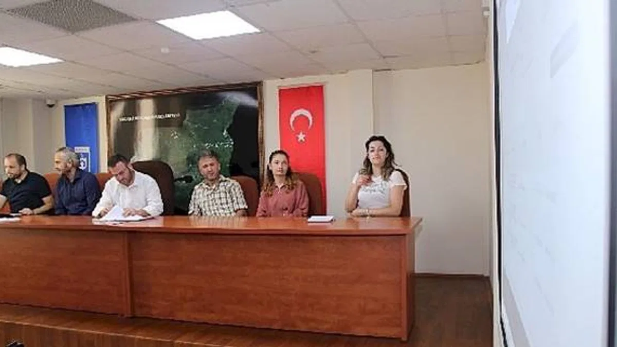 Derince'deki Kongre Merkezi Belediye Binasına Dönüşecek