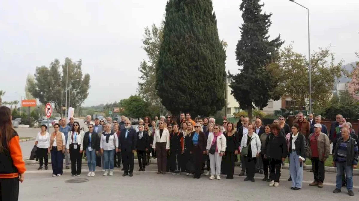 Ahmet Taner Kışlalı Güzelbahçe’de anıldı