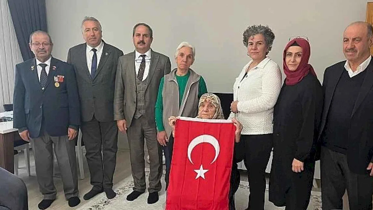 Konya Büyükşehir Şehit Öğretmenlerin Ailelerini Unutmadı