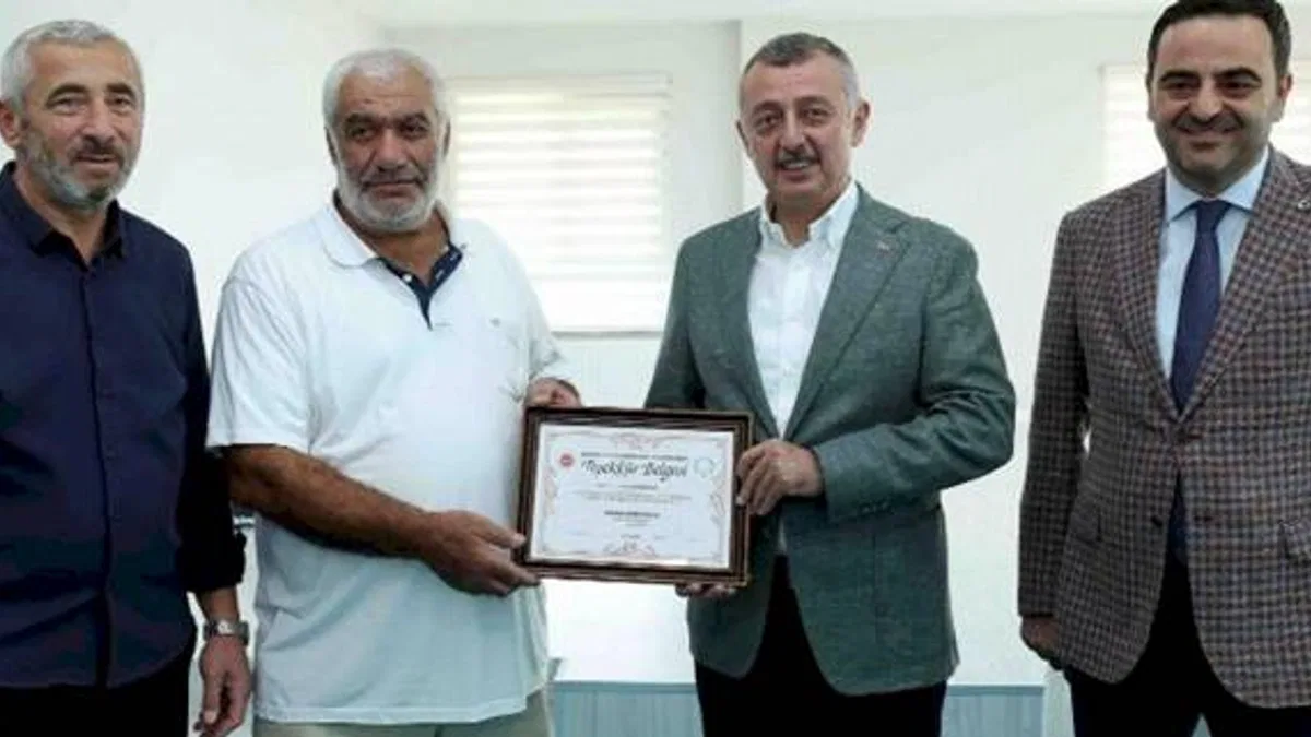 Kocaeli'de okul yaptıran hayırseverlere teşekkür