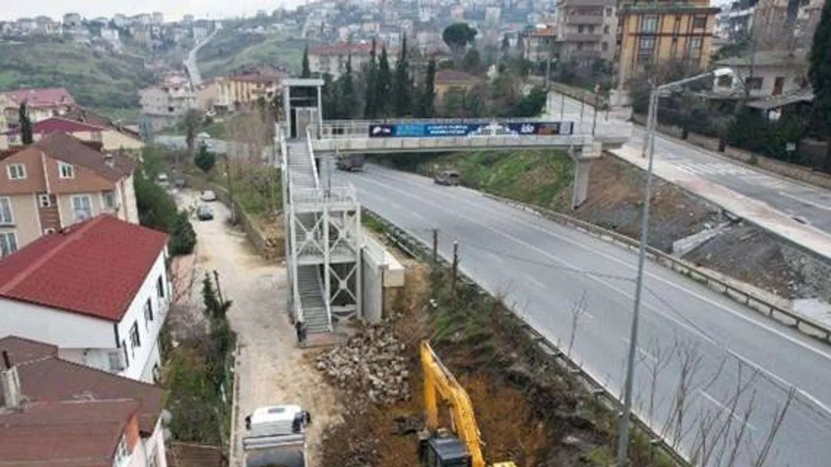 Eskihisar feribot yolu genişletiliyor