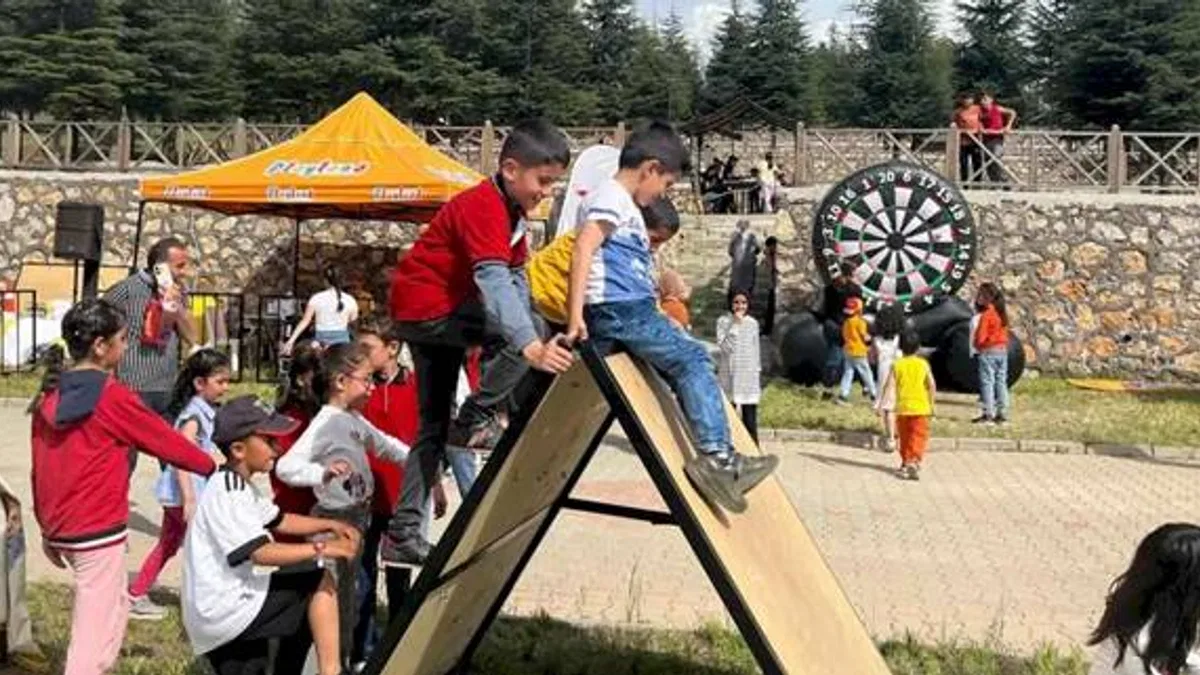 Playland Eğlence Tırı Doğanşehir'de çocukları sevindirdi