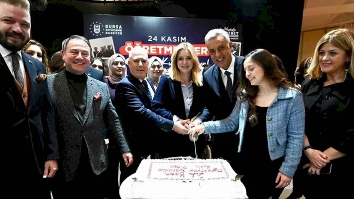 Bursa'da Başkan Bozbey, Büyükşehirli öğretmenlerle buluştu
