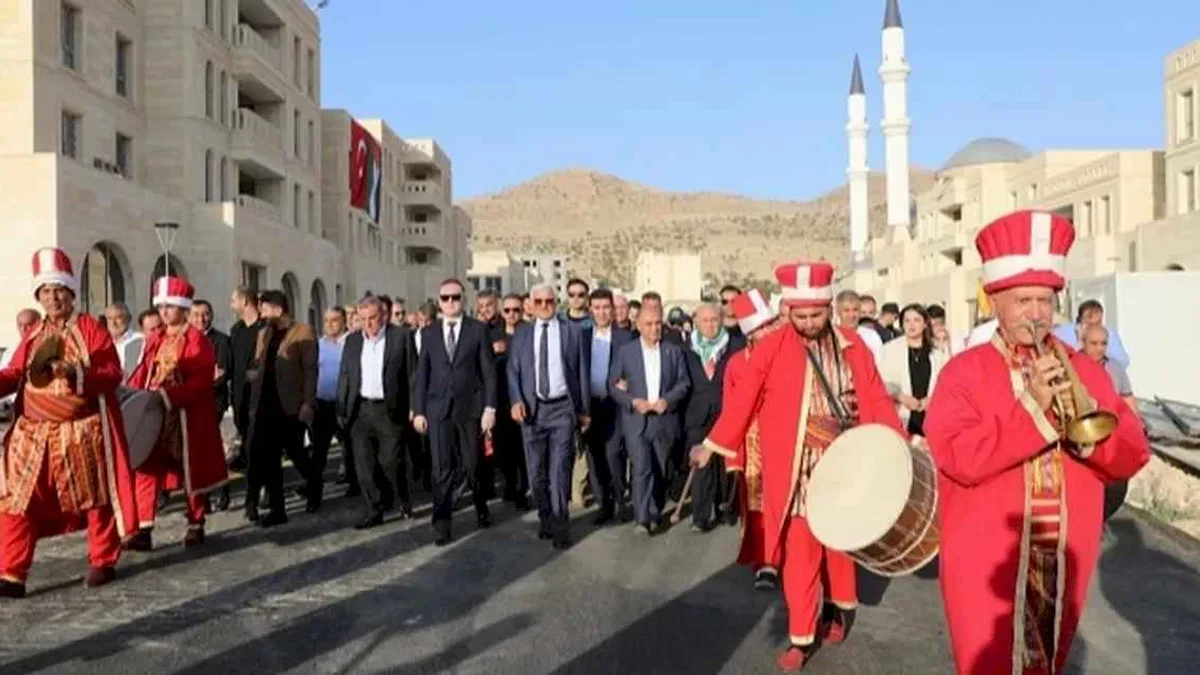 Mardin'de 'Yeşilli Uluslararası Kültür Sanat ve Kiraz Festivali' başladı