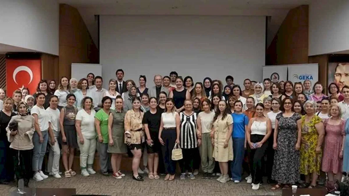 Denizli'de kadın girişimciler “E-Ticaret” ile güçleniyor
