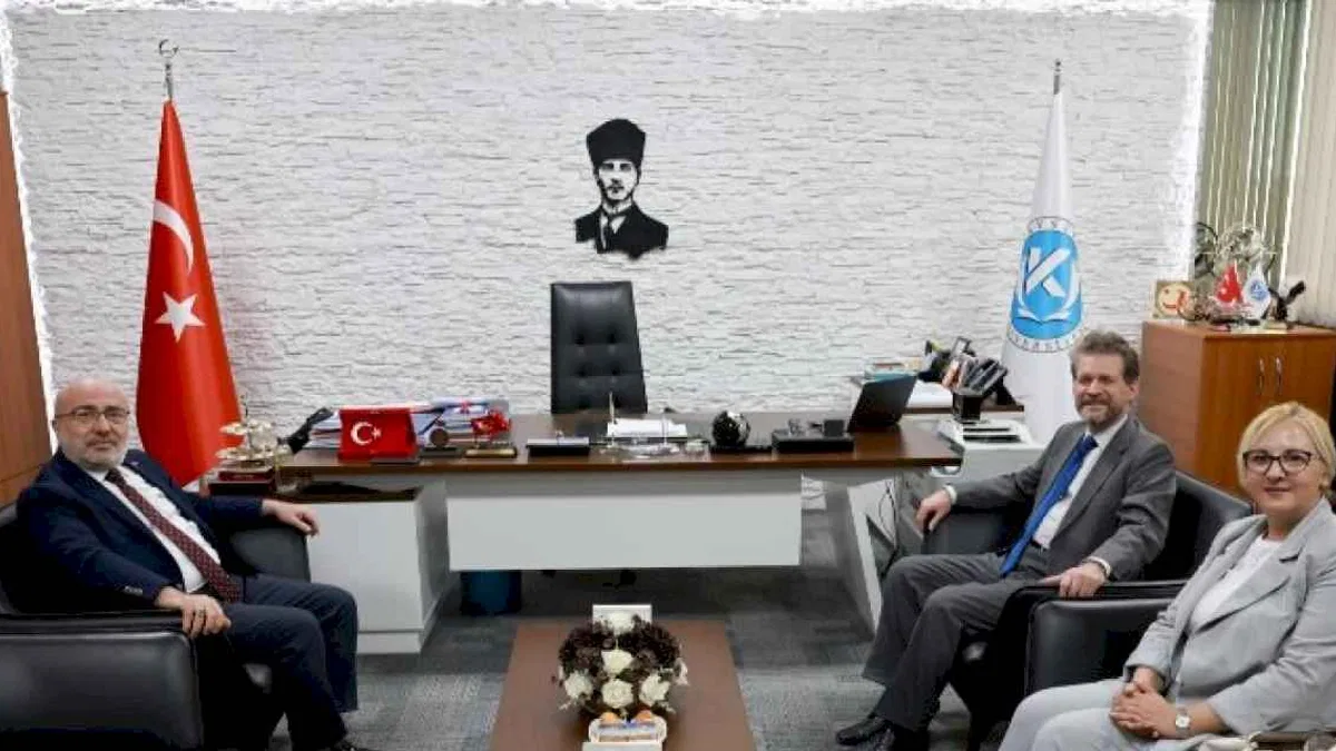 Kuzey Makedonya Büyükelçisi, KAYÜ Rektörünü ziyaret etti