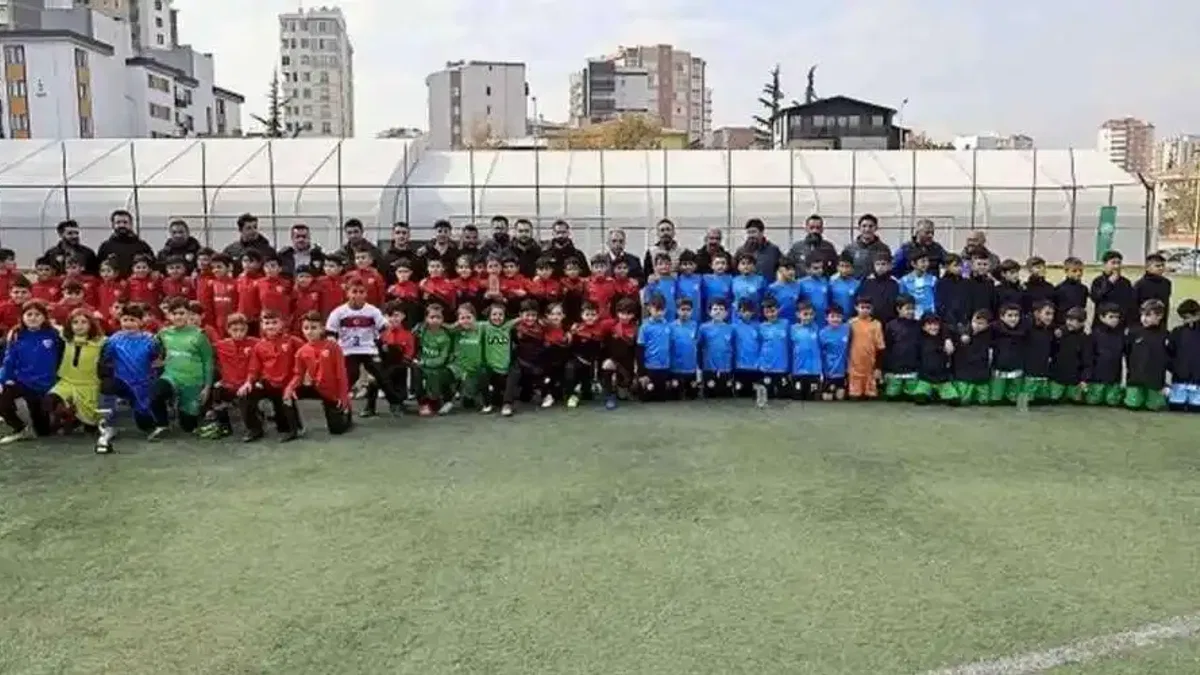 Kayseri Talas'ta sömestir futbol turnuvası