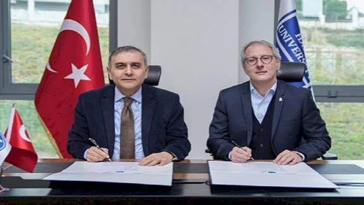Haliç Üniversitesi ve Hefa Tekstil Üniversitesi-Sanayi İş Birliği Kapsamında Bir Araya Geldi