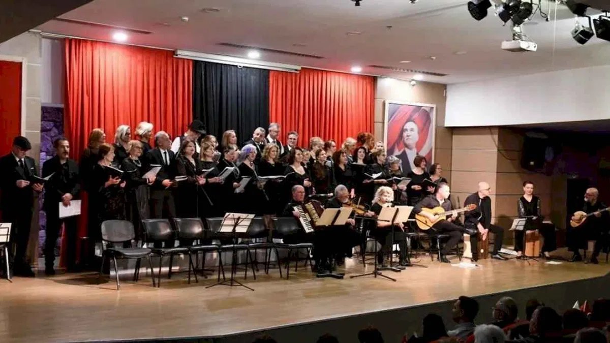 İzmir Çiğli’de 'Rebetiko' rüzgarı