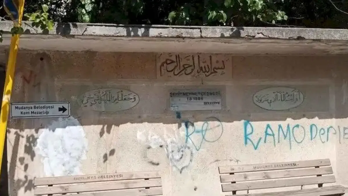 Bursa'daki tarihi çeşmenin son hali tepki topluyor
