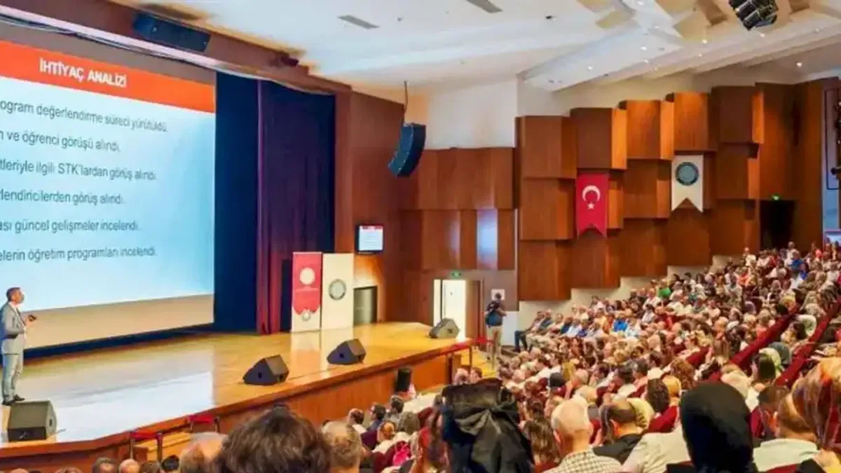Türkiye Yüzyılı Maarif Modeli Bursa'da tanıtıldı