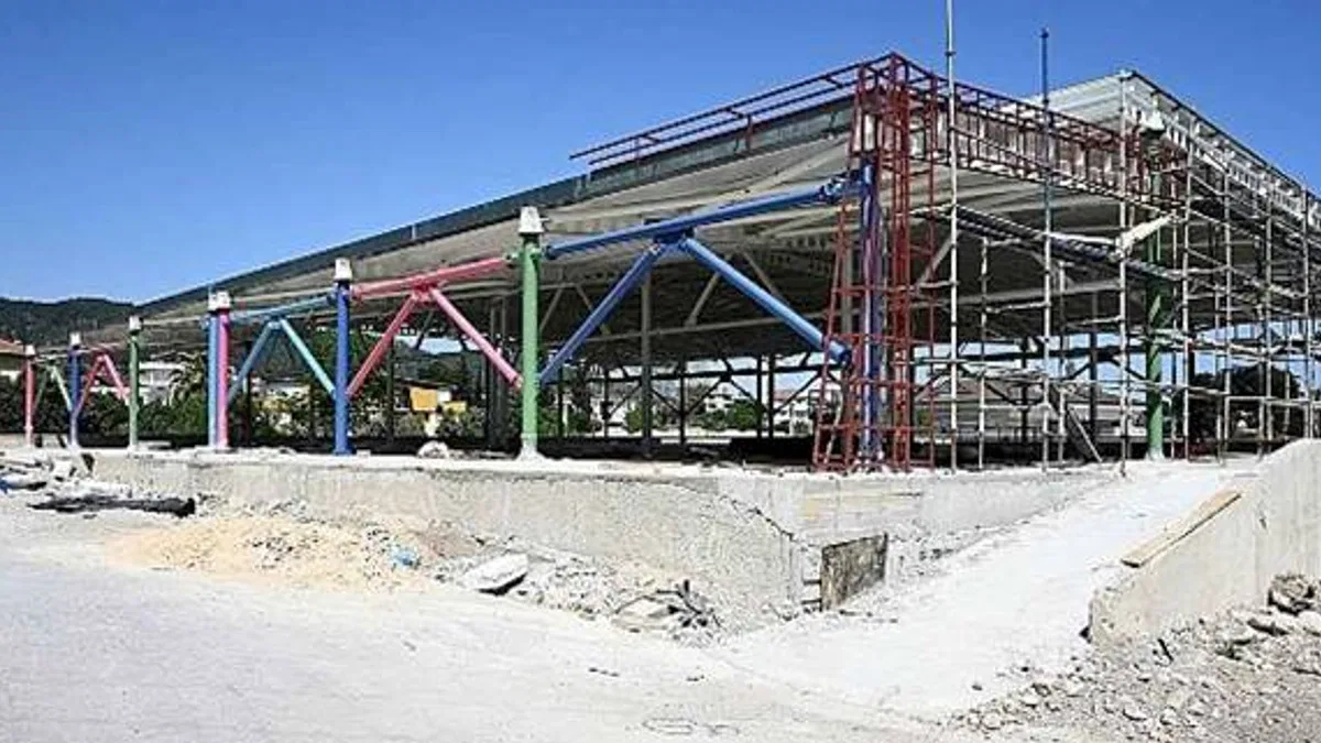 Göynük pazar yerinde çalışmalar devam ediyor