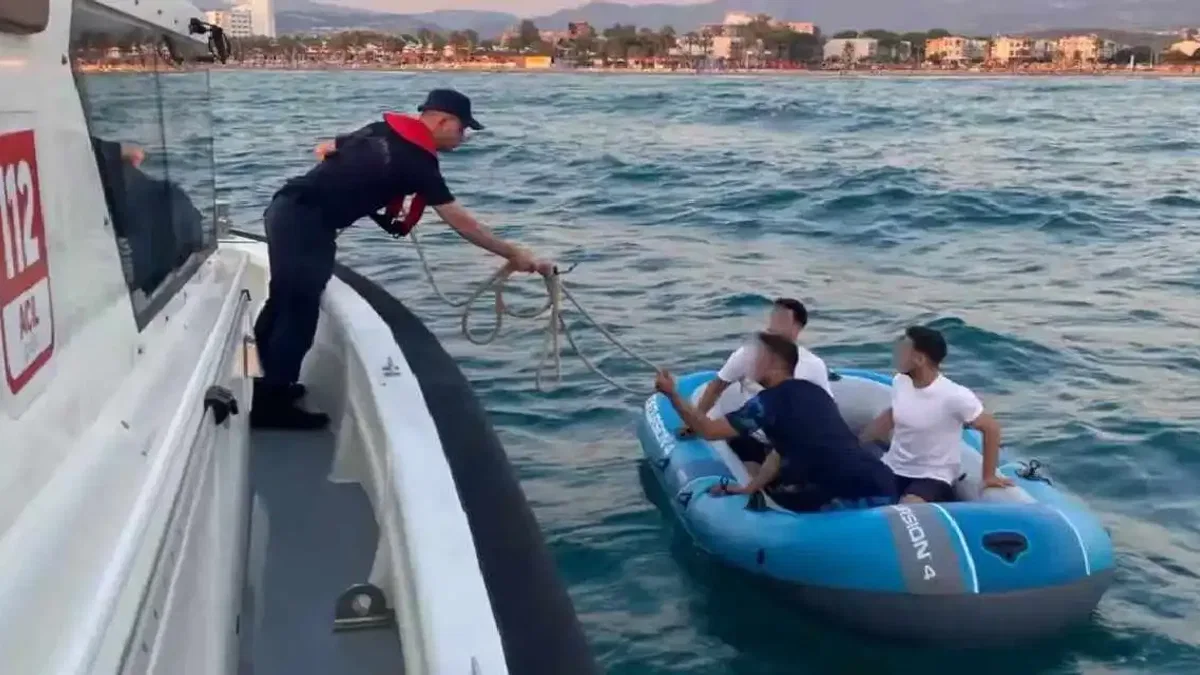 Sahil Güvenlik'ten Temmuz bilançosu... 339 kişi kurtarıldı, 74 tıbbi tahliye yapıldı