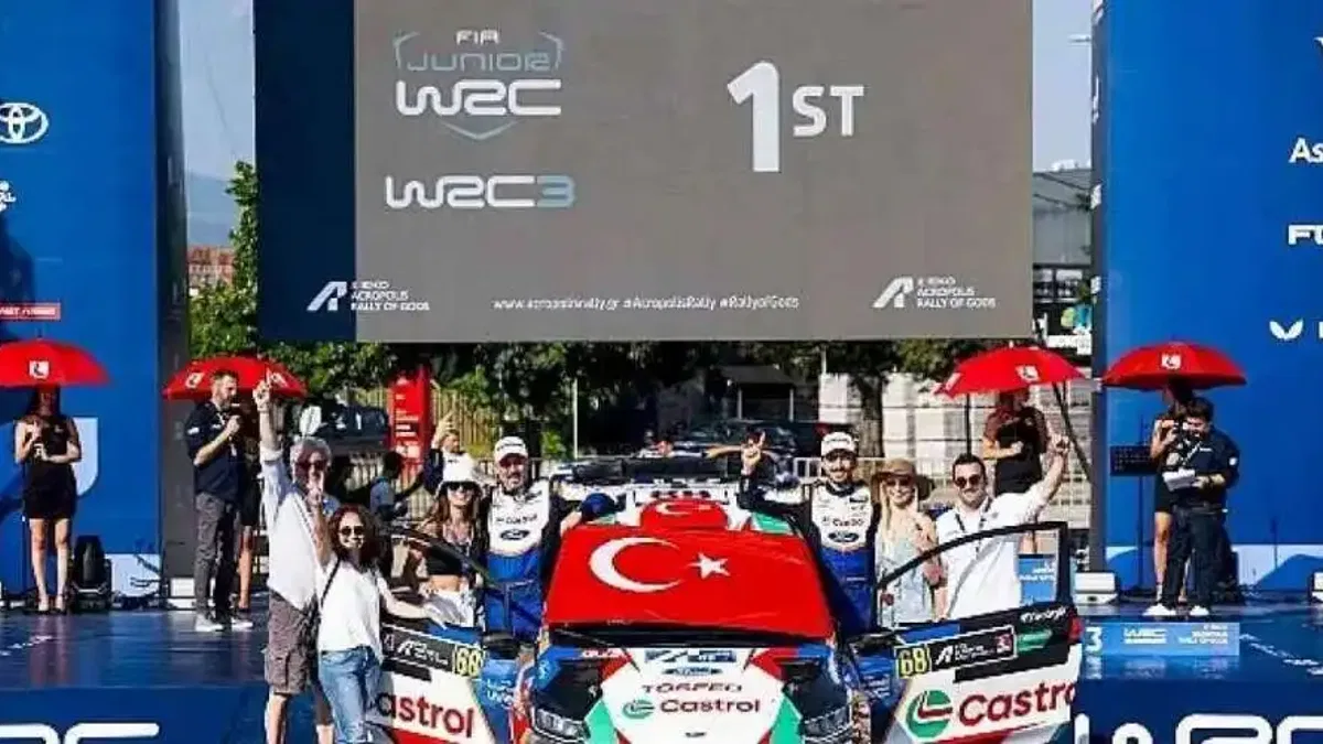 Dünya Ralli Şampiyonası'nda JWRC'de İlk Türk Zaferi! Ali Türkkan Tarihe Geçti!