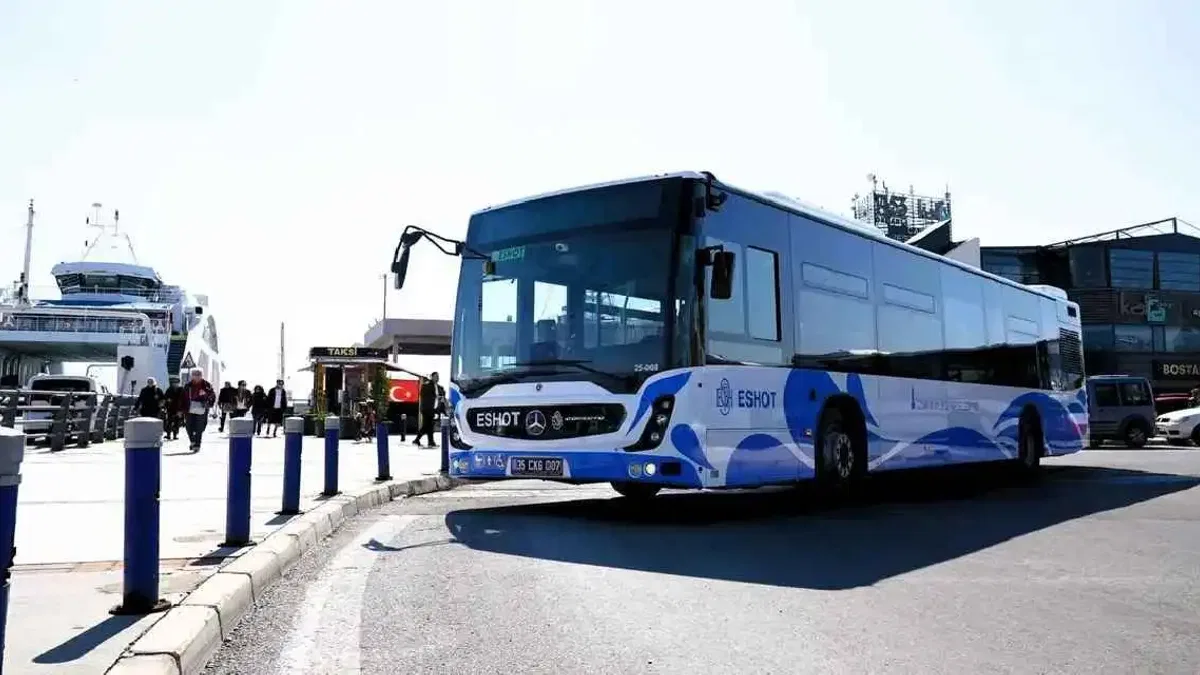 Zafer Bayramı’nda İzmir'de ulaşım yüzde 50 indirimli