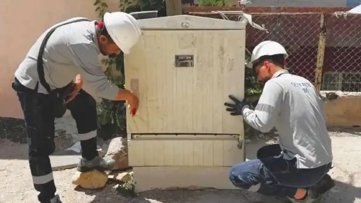 Mardin’de 2 bin elektrik panosuna zarar verildi