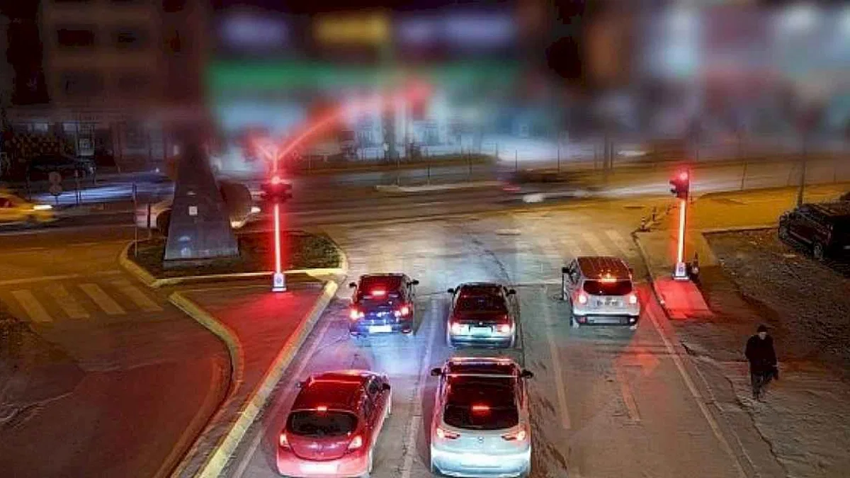 Gölcük'e modern sinyalizasyon sistemi