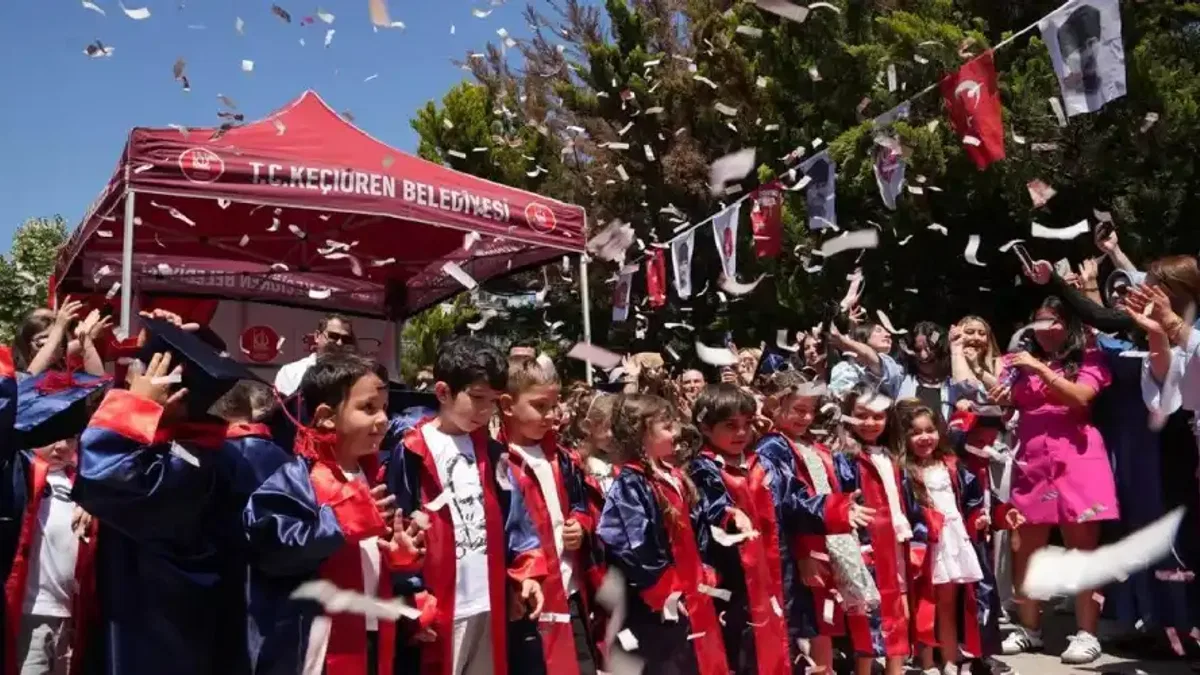 Ankara Keçiören’in minikleri ilk mezuniyet heyecanını yaşadı