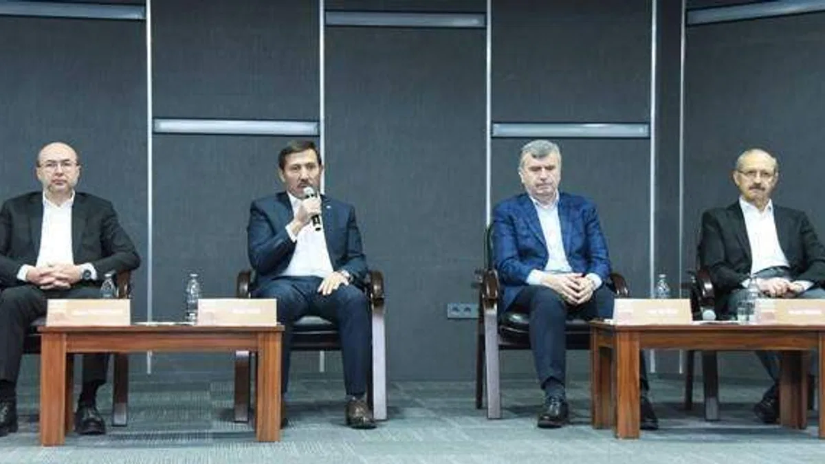Depremin teknik, sosyal ve ekonomik boyutu bu çalıştayda ele alındı