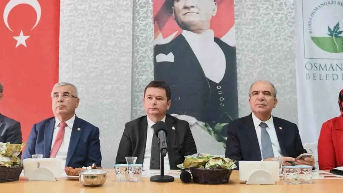 Bursa Osmangazi’de hizmet sahada şekilleniyor