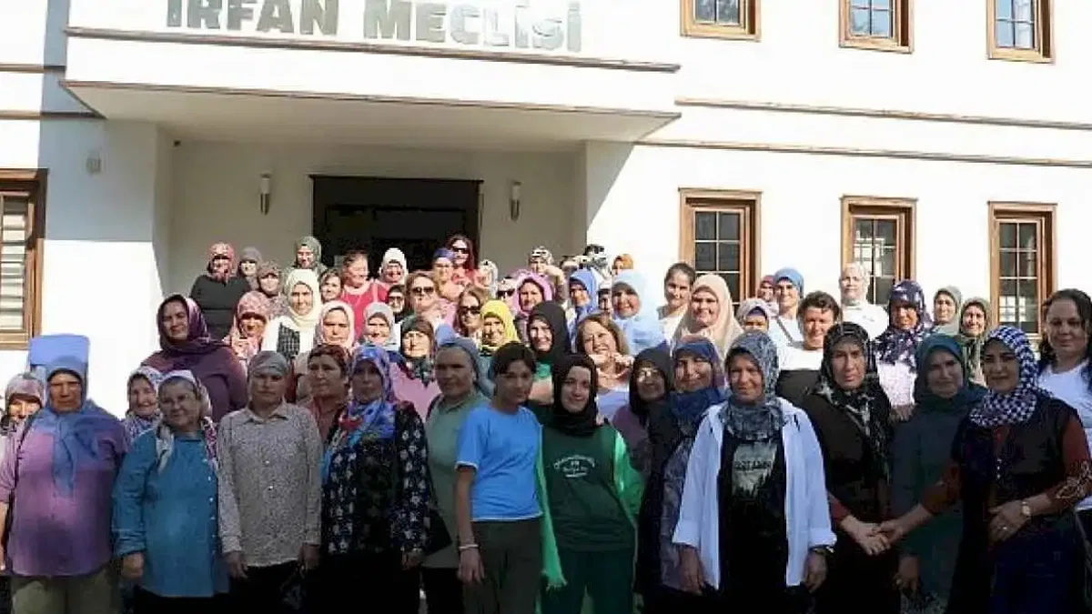 Köprübaşılı Kadınlar Manisa'yı Gezdi