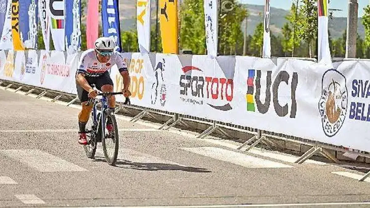 Tour Of Yiğido'nun İlk Etapta Kazananı Beykoz Belediyesi Spor Kulübü'nden Maximilian Stedman Oldu