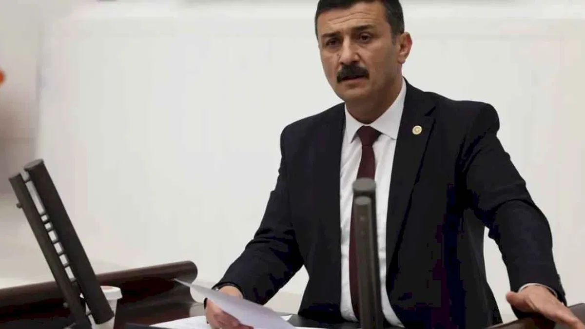 Bursa Milletvekili Türkoğlu'ndan Bakan Tekin'e 'taşımalı' önerge!