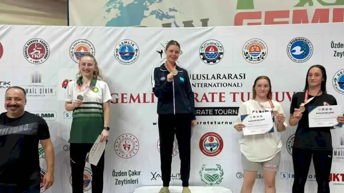 Manisa BBSK’lı karateciler Gemlik’te 16 madalya kazandı