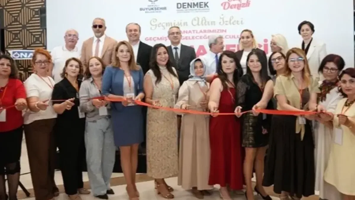 Denizli’de ‘Geçmişin Altın İzleri’ sergisi açıldı