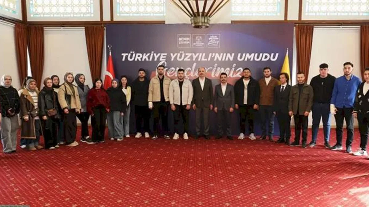 Başkan Altay, Konya’nın ilçelerinden gelen gençlerle buluştu