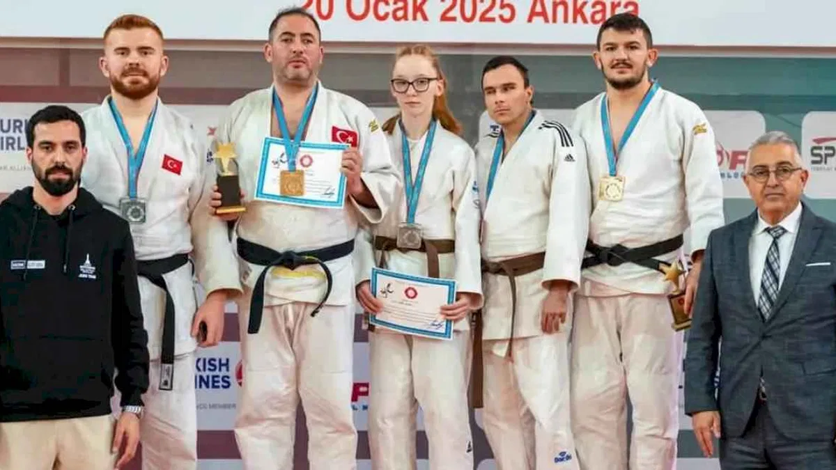 İzmirli sporcular 9 madalya ile gurur yaşattı