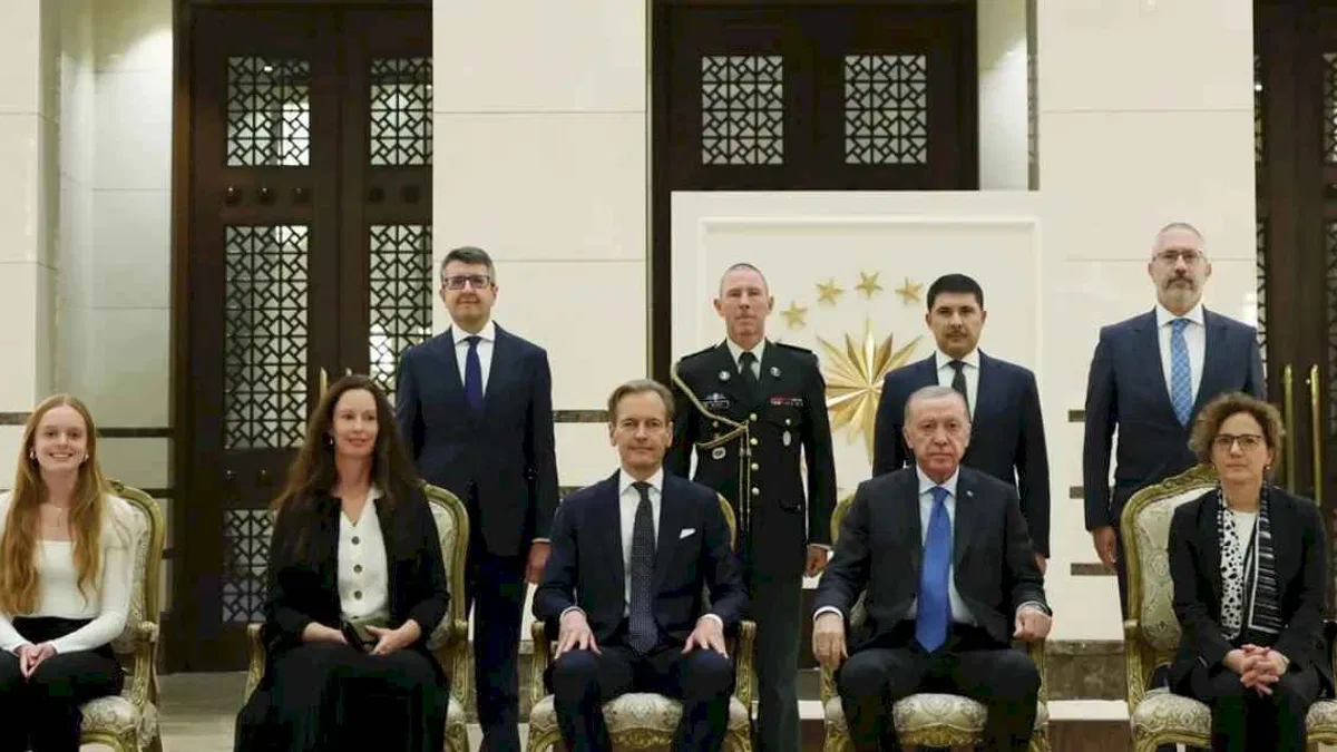4 Büyükelçiden Türkiye'ye güven mektubu