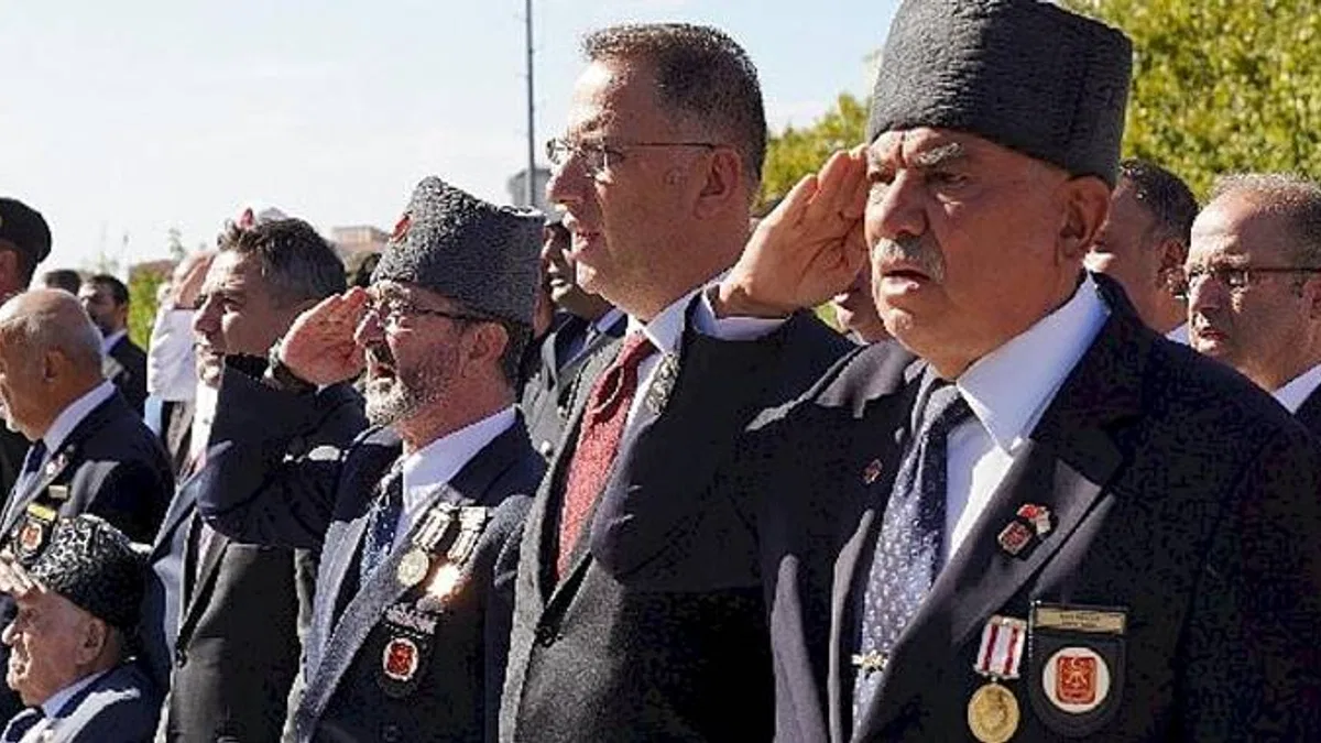 "Bu Ülkeyi Bizim için Vatan Kılanlara Çok Şey Borçluyuz"