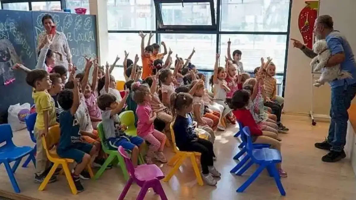 Karşıyakalı çocuklara hayvan sevgisi aşılanıyor