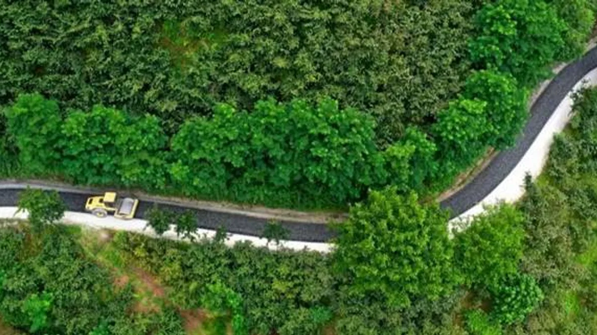 Ordu'da Tepecik Mahalle yolu asfalta kavuşuyor