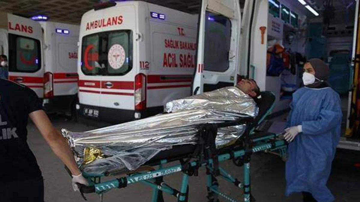 Düzce'de üzerlerine kimyasal madde sıçrayan 3 işçi ağır yaralandı