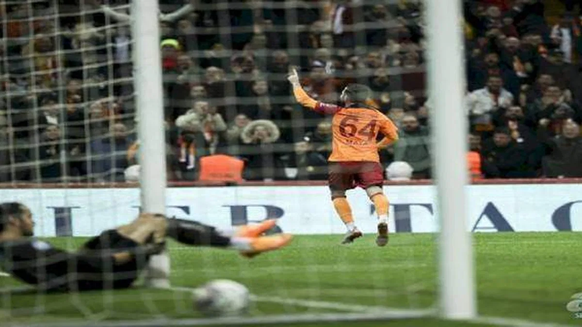 Galatasaray Hatayspor maçı sonrası çarpıcı yorum! "Şampiyonluk rüzgarı esiyor"