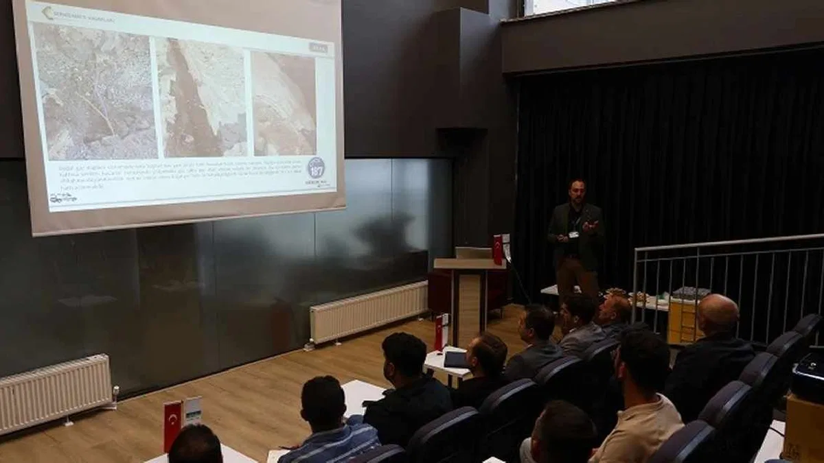 Hatay'da şebeke hasarları mercek altında