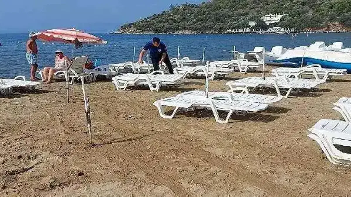 Menderes'te Zabıtadan Sahil Denetimi