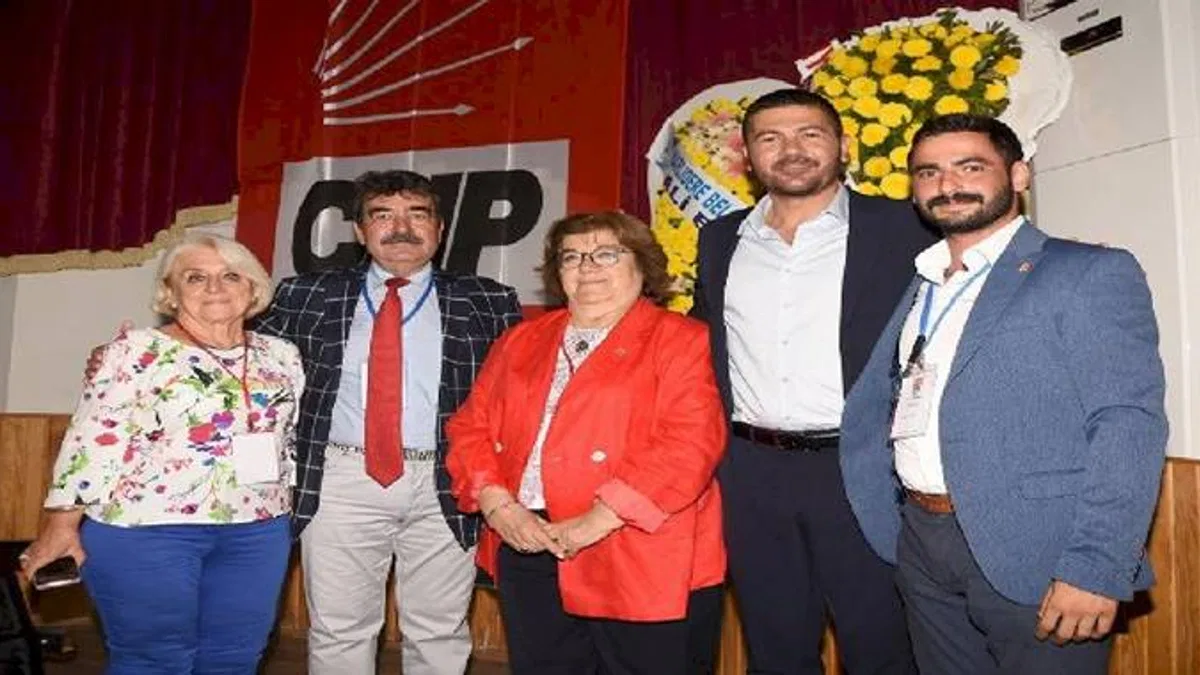 İzmir Foça CHP'de Çeşmeci dönemi