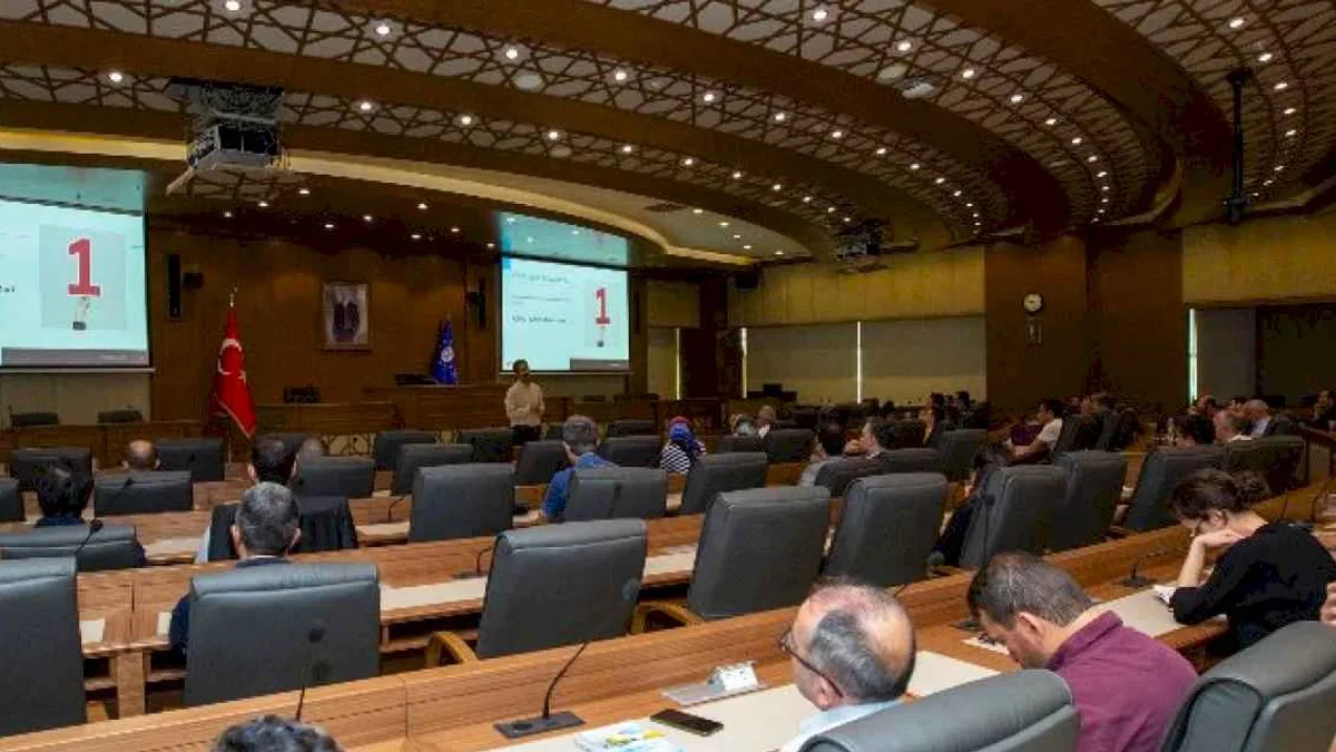 Bursa'da Büyükşehir'de ‘Sözleşme ve hak ediş uygulamaları eğitimi’