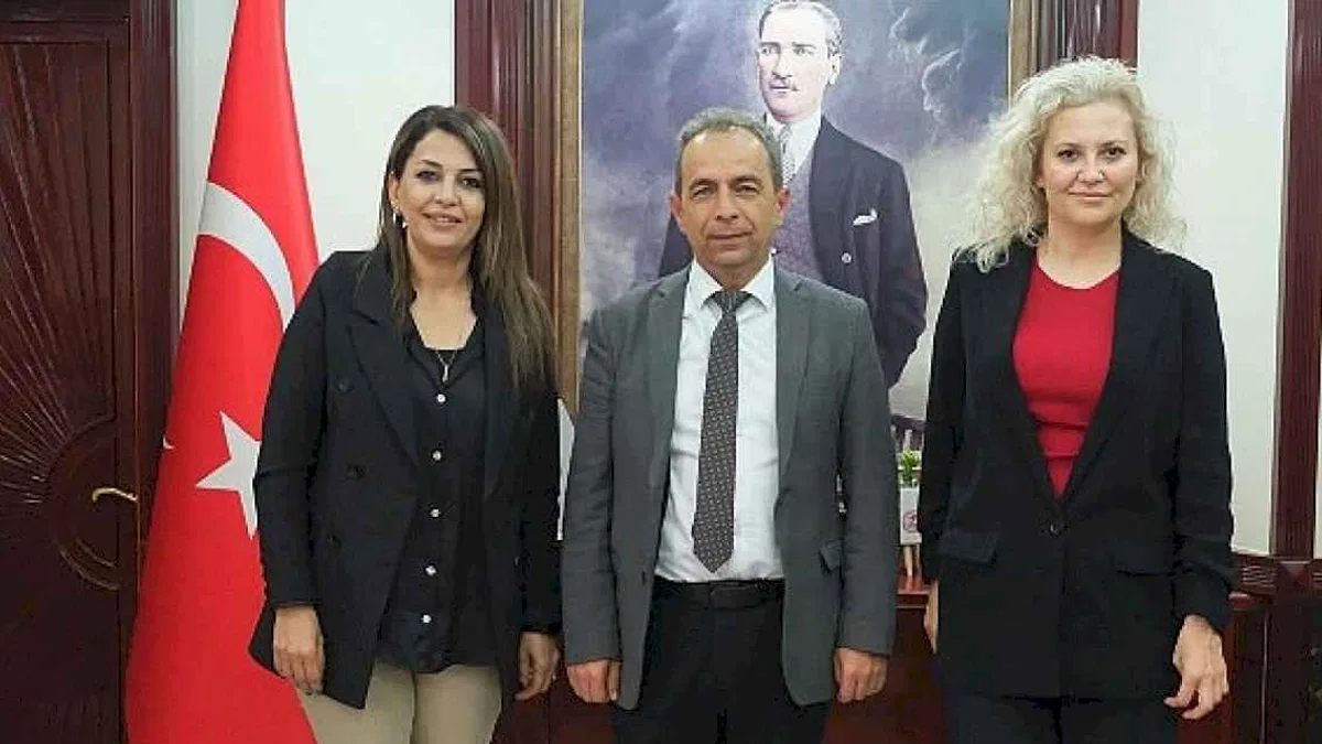 Kızılay otobüsü Kemer'e geliyor