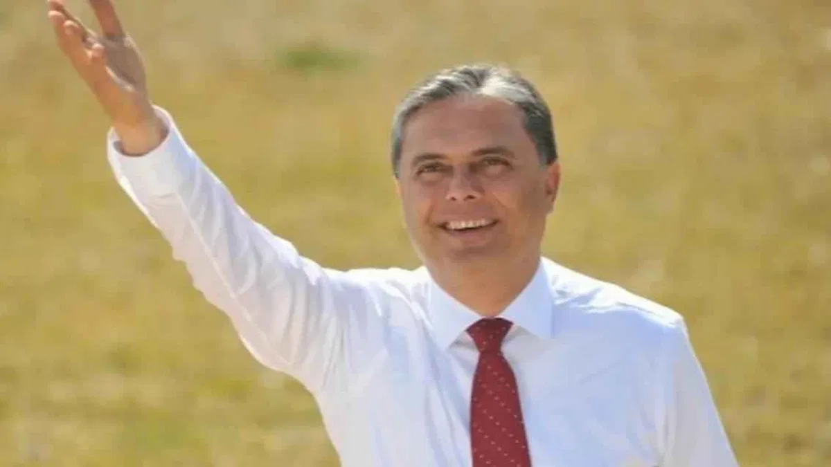 Ümit Uysal’dan CHP Genel Başkanlığı'na sürpriz adaylık