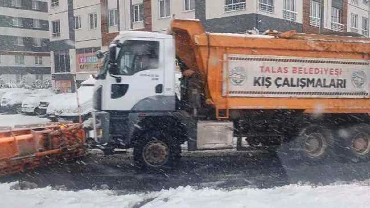 Kayseri Talas'ta kar teyakkuzu