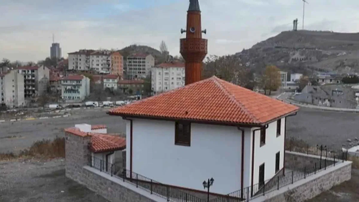 Ankara Büyükşehir'den Hamidiye Camii'ne dokunuş