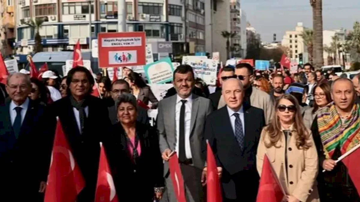Denizli’de Dünya Engelliler Günü’nde farkındalık yürüyüşü