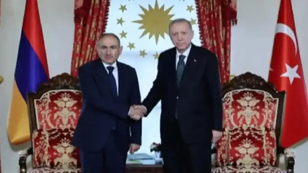 Cumhurbaşkanı Erdoğan, Paşinyan ile görüştü