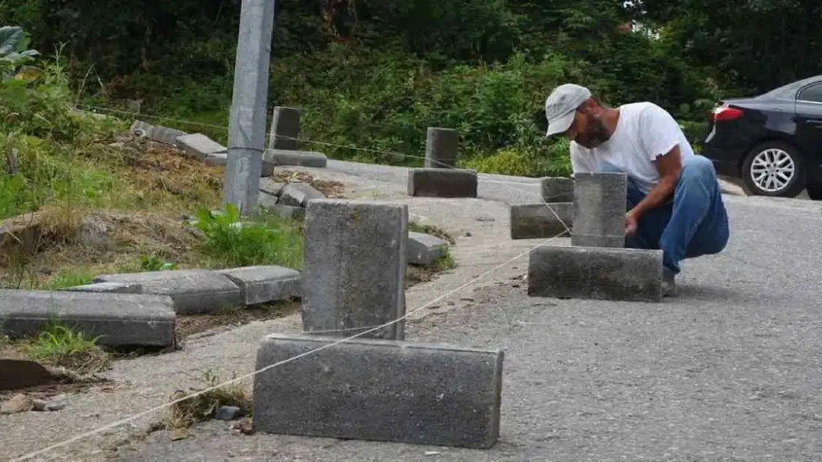 Giresun’da yol ve kaldırım çalışmaları sürüyor