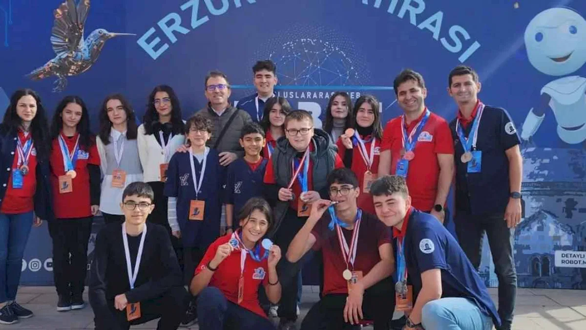 MEB Robotik Yarışması'dan Konya'ya 5 ödülle döndüler